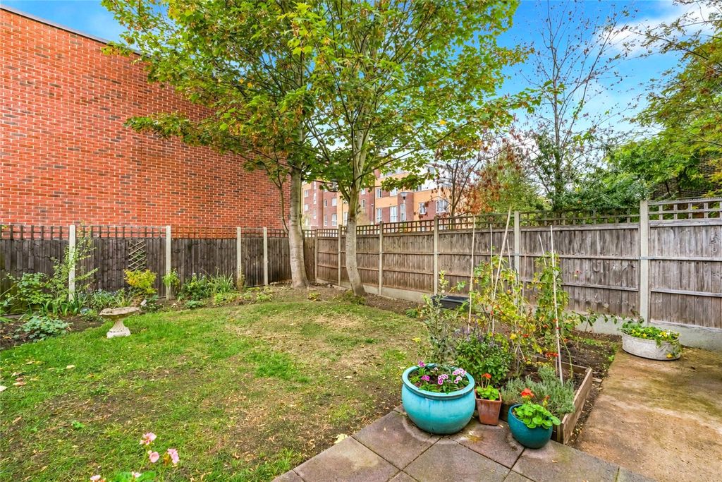 Property photo 2 of 13 Picture No. 35