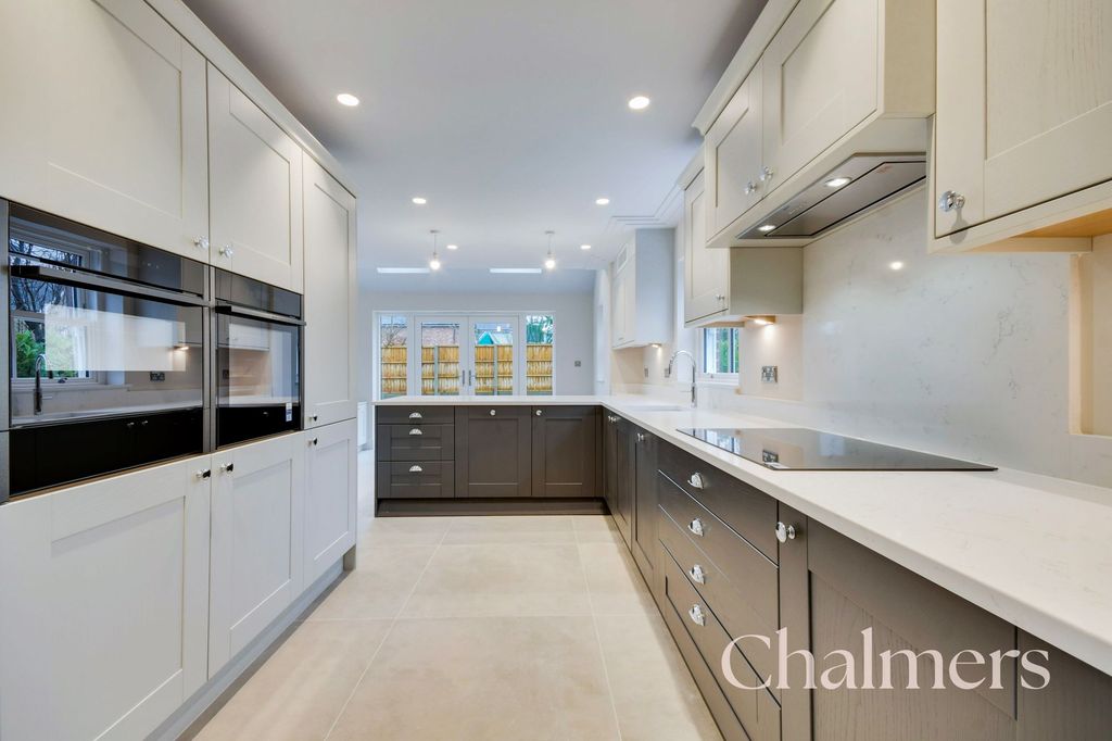 Property photo 2 of 35 Kitchen