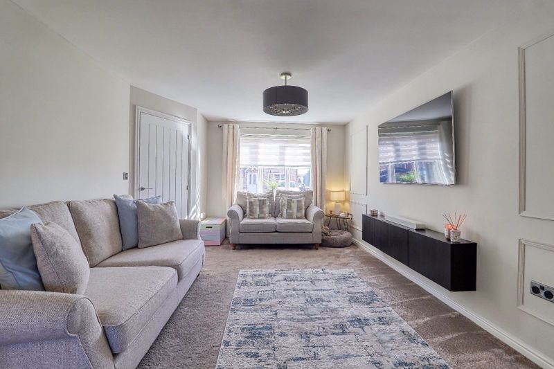 Property photo 2 of 21 Lounge