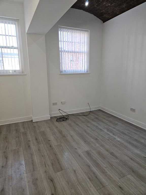 Property photo 2 of 12 Photo 2