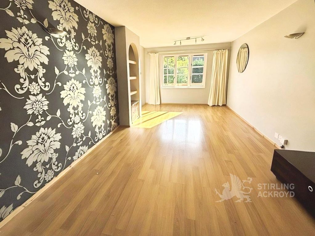 Property photo 2 of 8 Reception Room