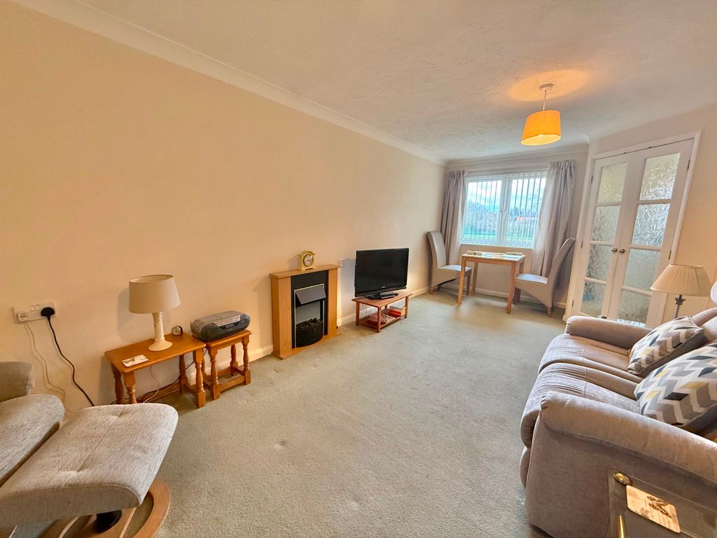 Property photo 2 of 6