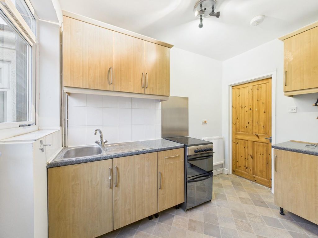 Property photo 2 of 9 Cam01238G0-Pr0585-Still015.Jpg