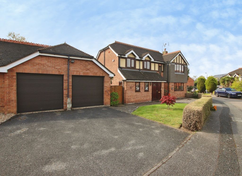 Property photo 3 of 28 4842672