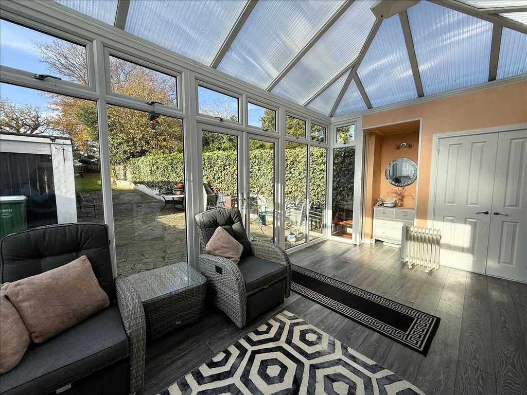 Property photo 3 of 22