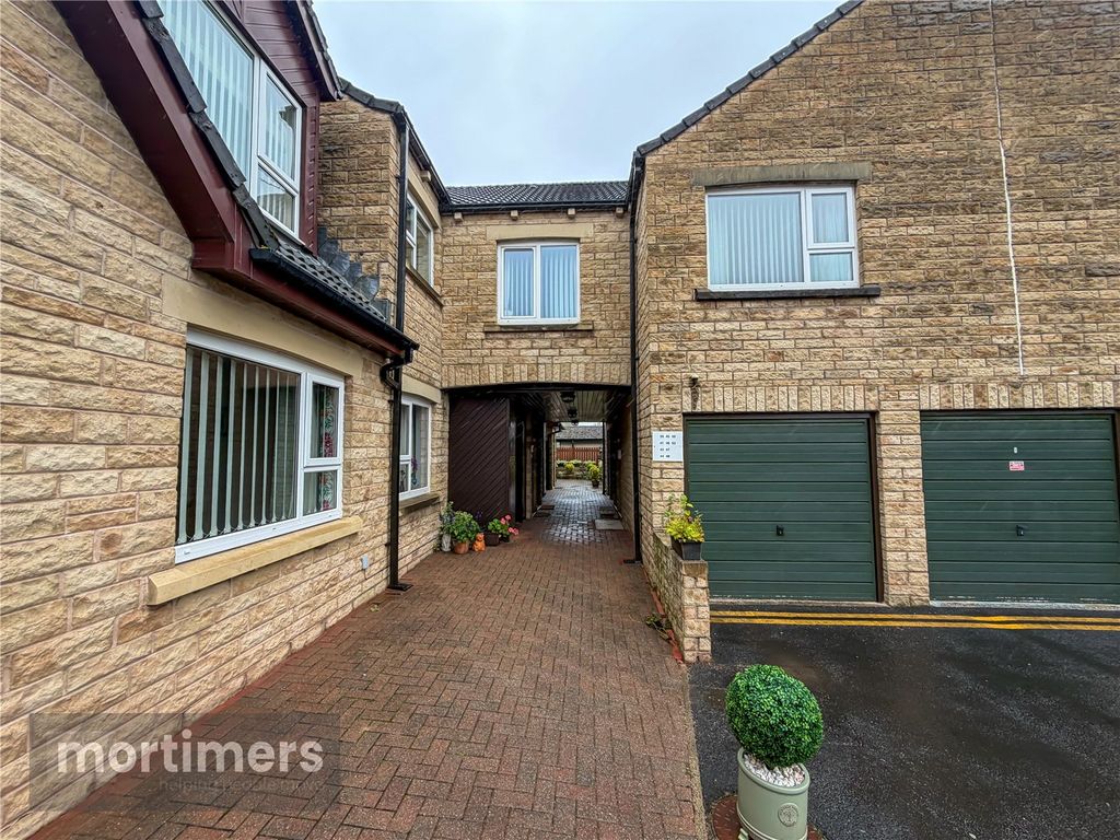 Property photo 1 of 11 Front External