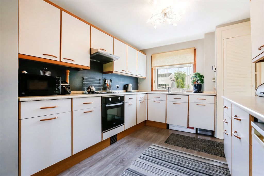 Property photo 3 of 21 Picture No. 07