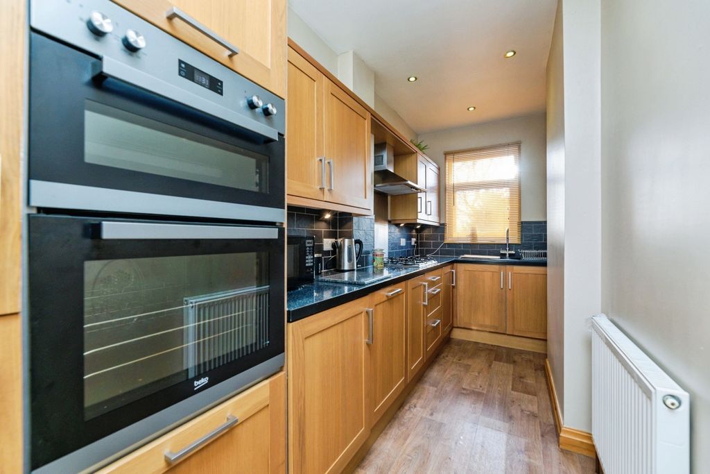 Property photo 2 of 20 Pbox-Img.Jpg