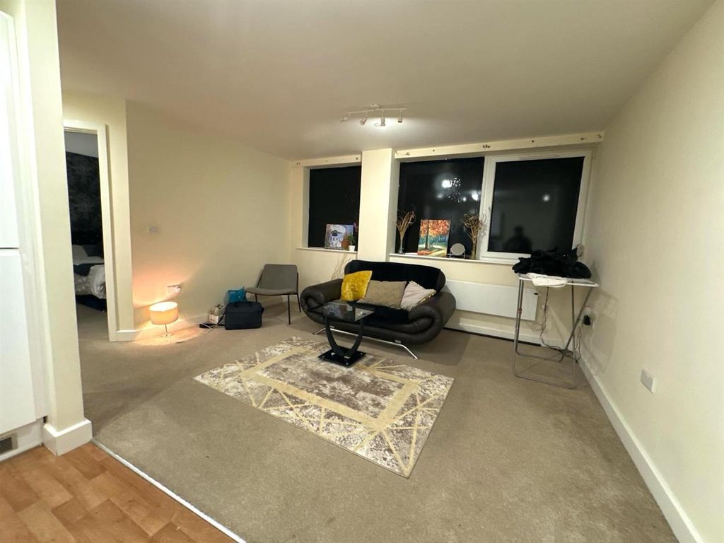 Property photo 2 of 6 Living Room.Jpg