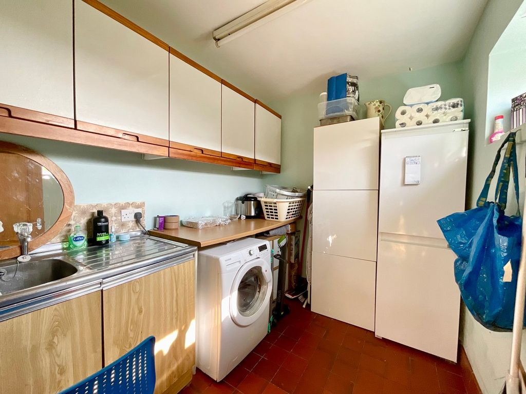 Property photo 3 of 26
