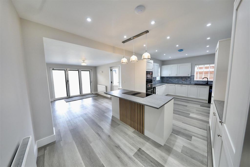 Property photo 2 of 25 Open Plan Kitchen Diner
