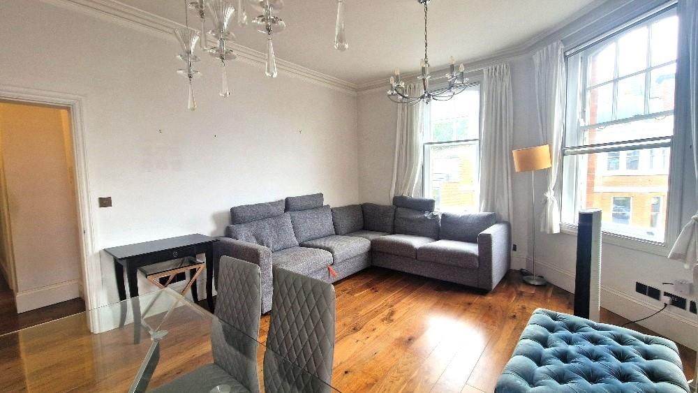 Property photo 3 of 9 6 Alexandra Mansions, 333 Kings Road Sw3 Lounge.Jp