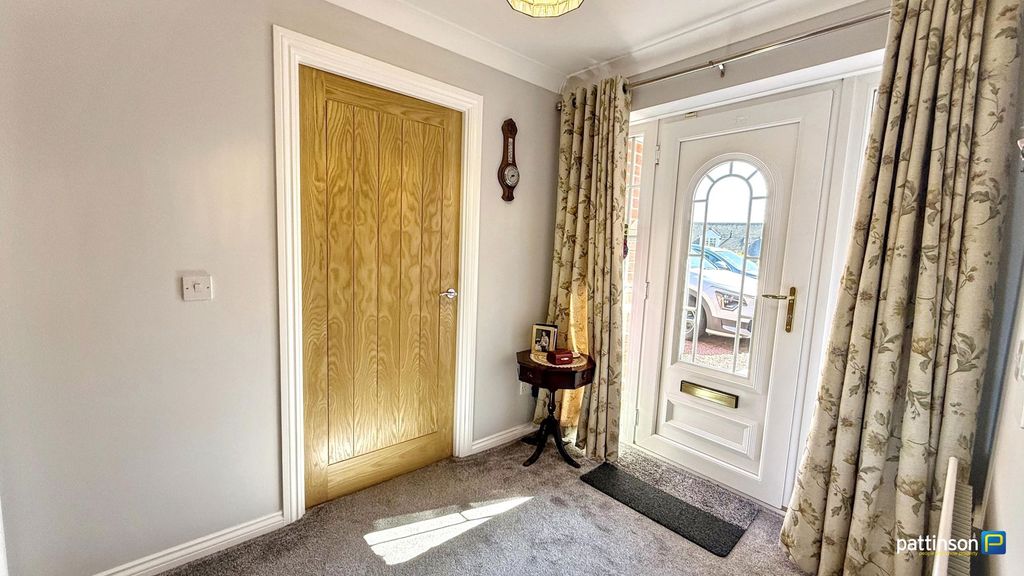 Property photo 2 of 42