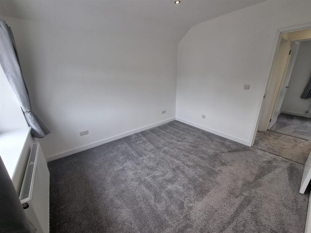 Property photo 3 of 8 New Bedroom 1.Jpg