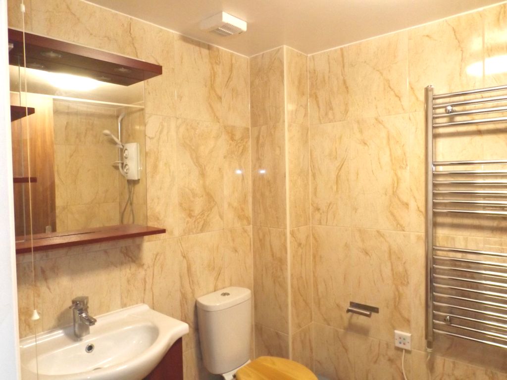 Property photo 3 of 5