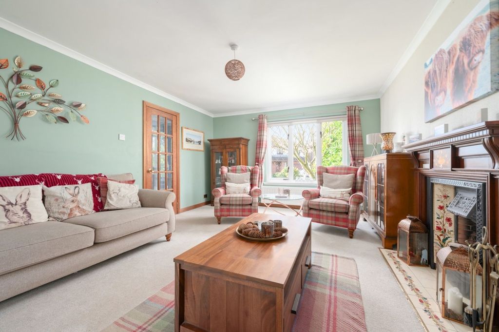 Property photo 3 of 42