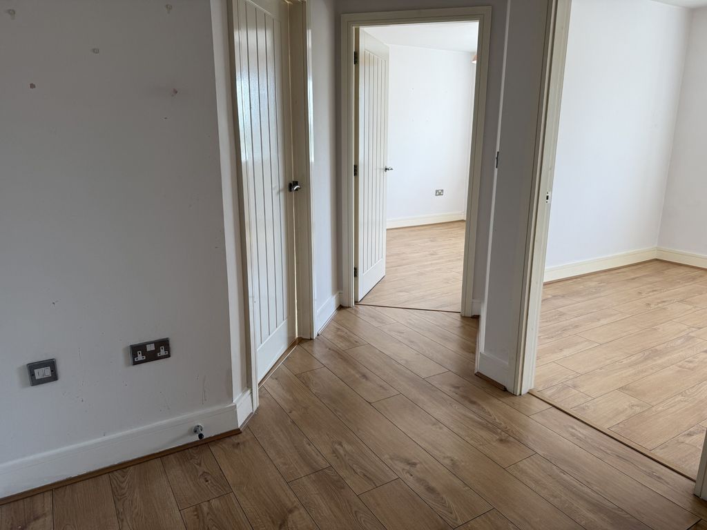 Property photo 2 of 9 Image