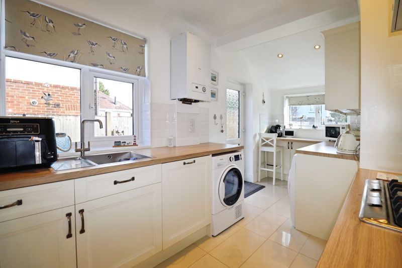 Property photo 2 of 12 Photo 6