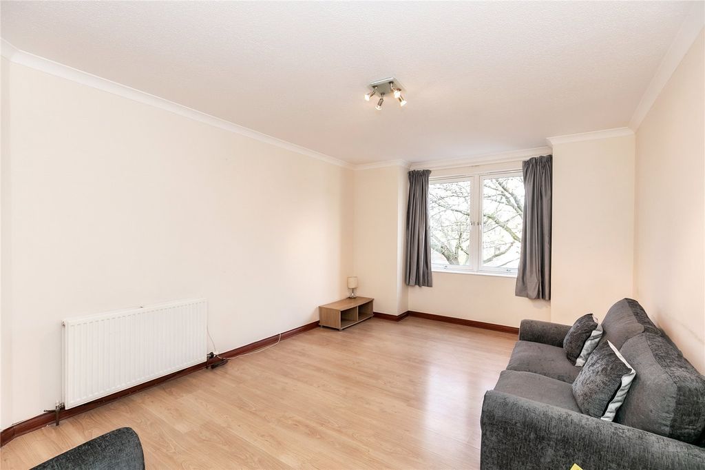 Property photo 2 of 8 Photo 2