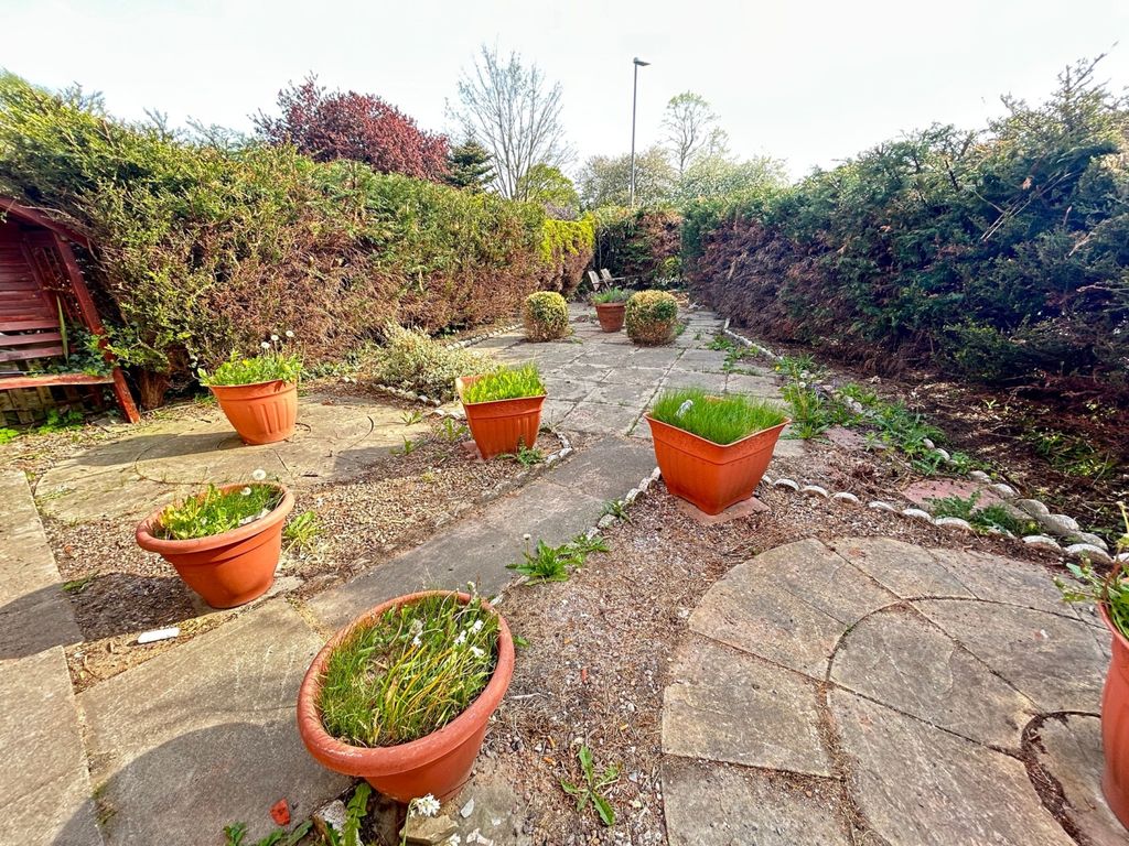 Property photo 3 of 10 32F917E0-39c2-4699-A227-A5F1Ed4432Af