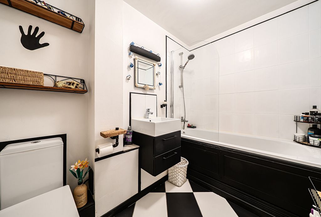 Property photo 3 of 18 1468821 (6).Jpg