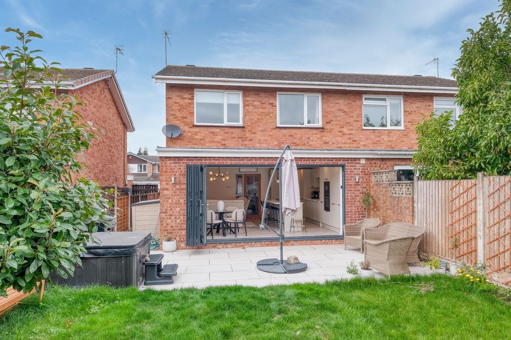 Property photo 2 of 14