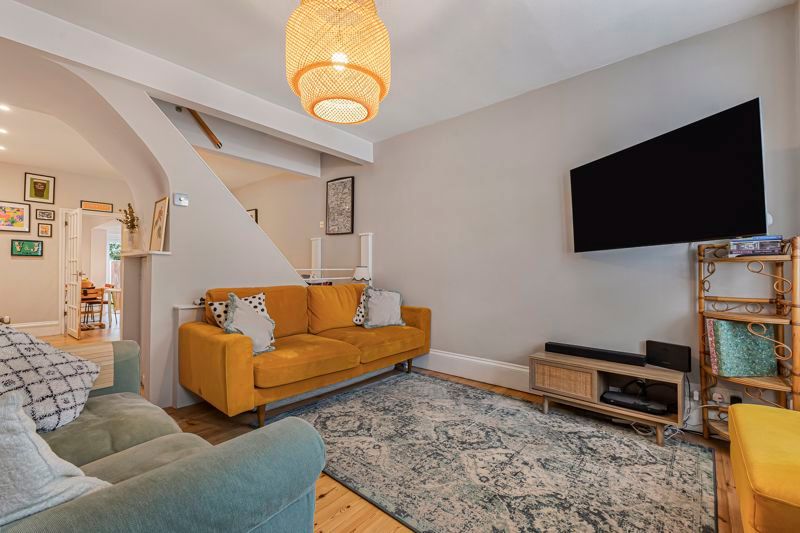 Property photo 2 of 19 Reception