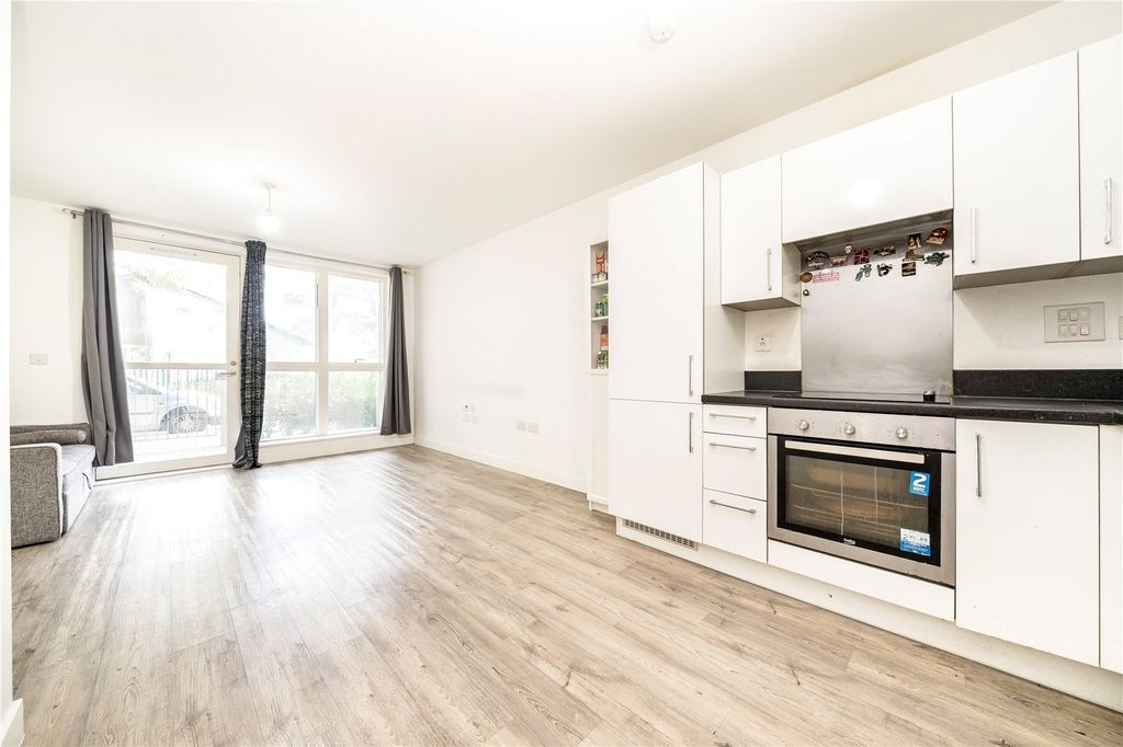 Property photo 2 of 6 Picture No. 03