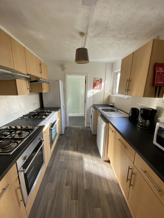 Property photo 2 of 14 768.Pagespeed.ce.Yxvvyesmqp