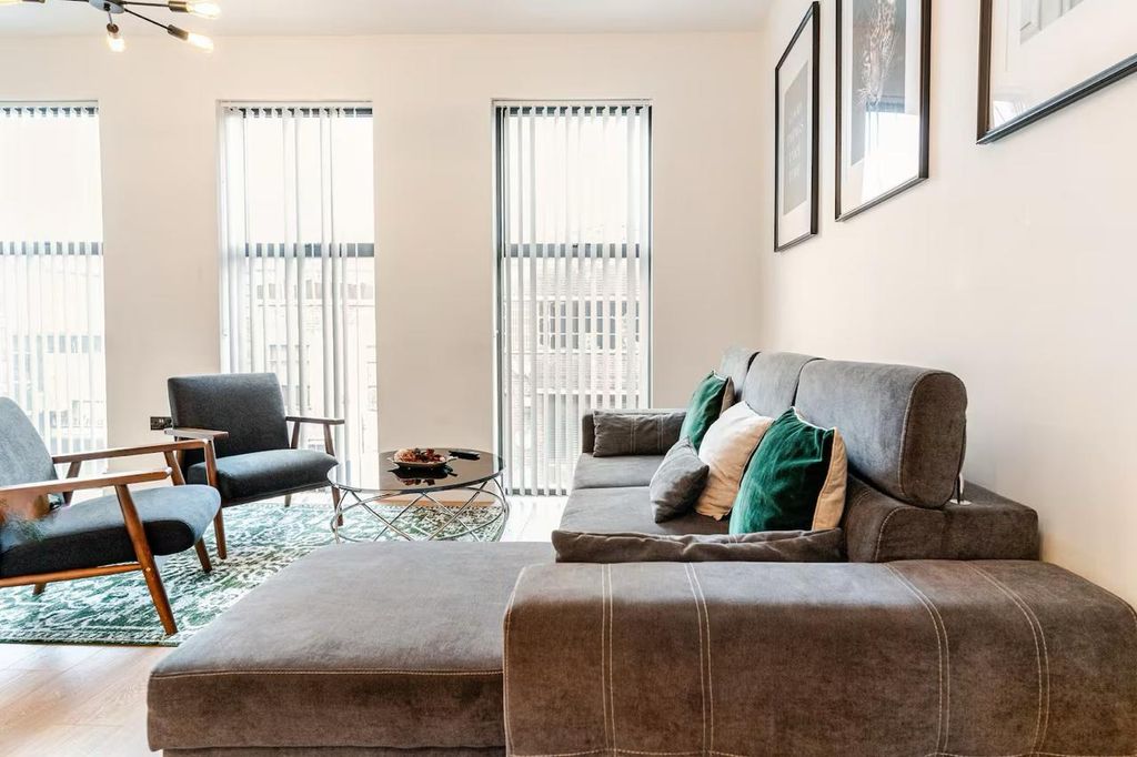 Property photo 3 of 24 Img_16251_59_Original