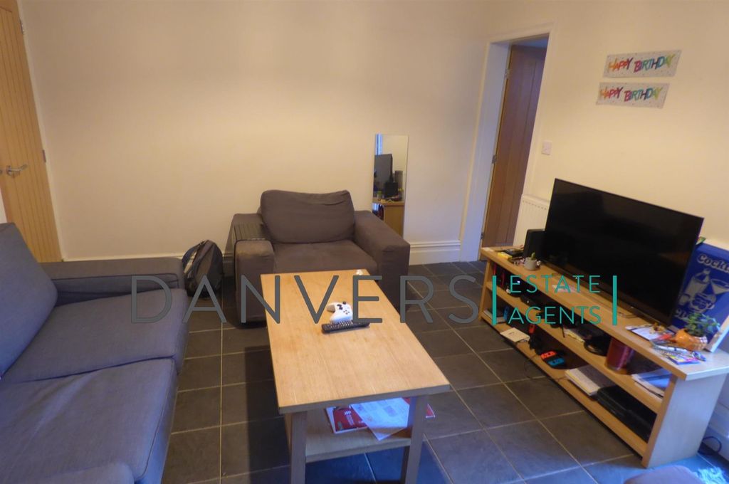 Property photo 2 of 4 P1050797.Jpg