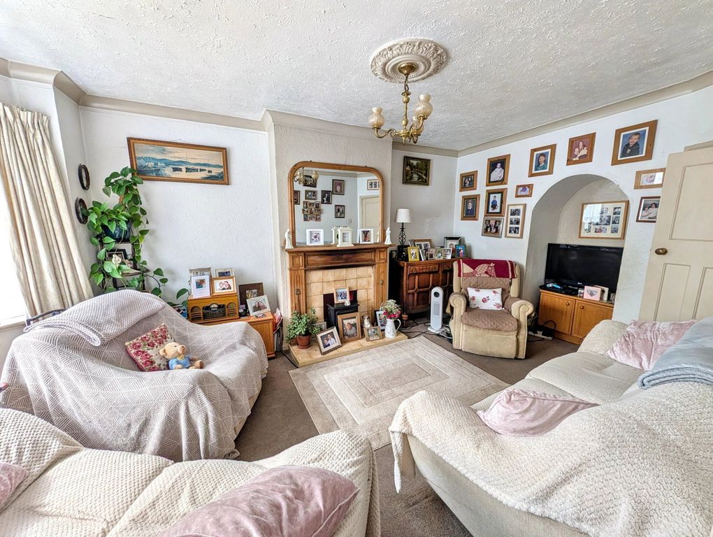 Property photo 2 of 15