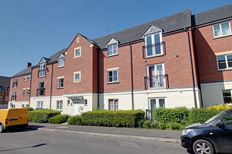 Property photo 1 of 7 Photo 7