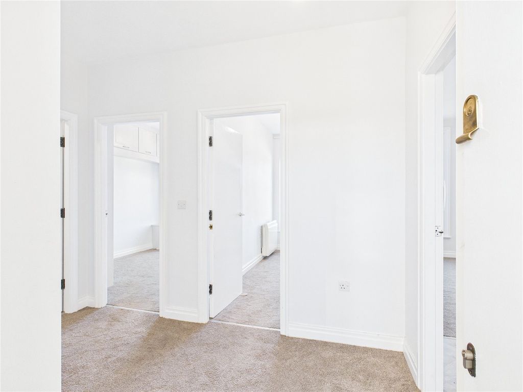 Property photo 2 of 11 Picture No. 39