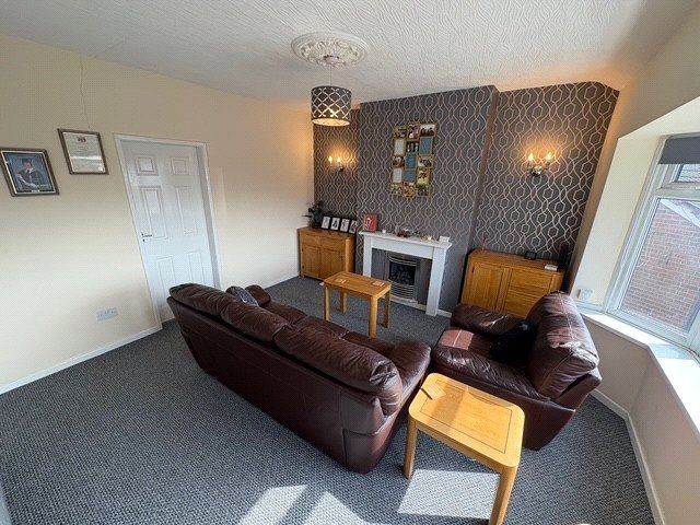 Property photo 2 of 15 Picture No. 14