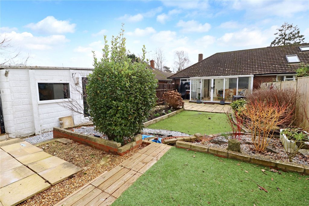 Property photo 2 of 13 Picture No. 14