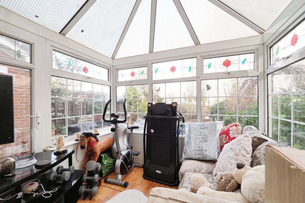 Property photo 2 of 19 Img_4048