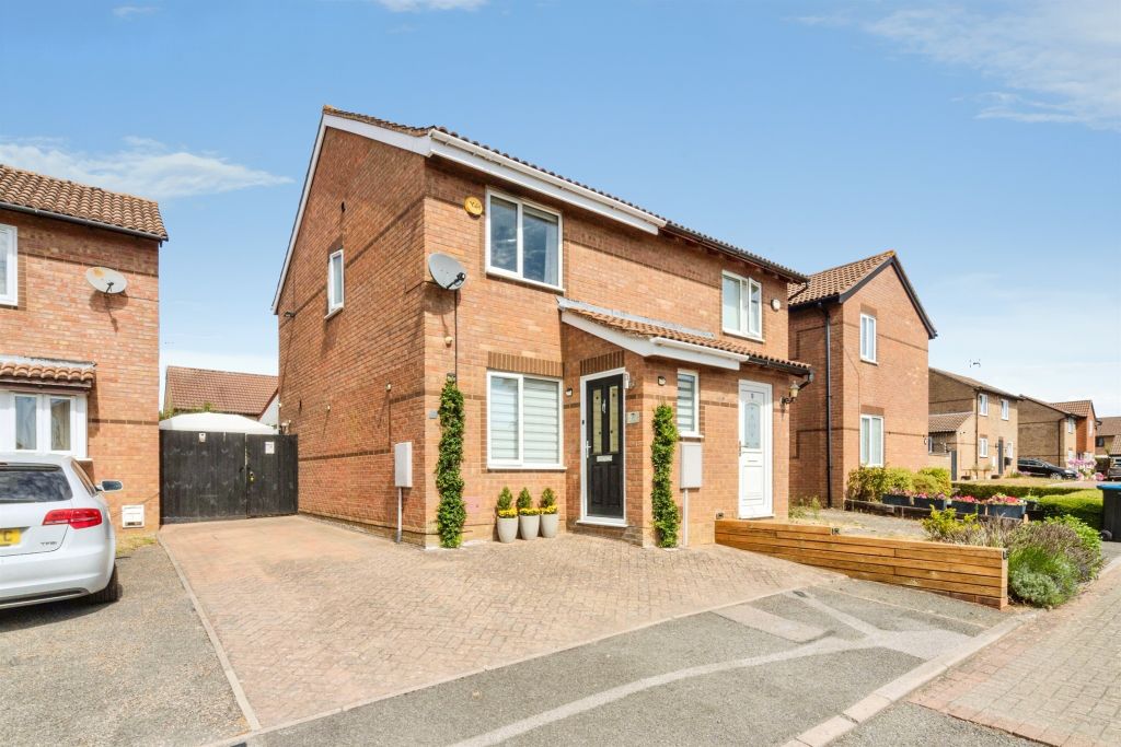 Property photo 1 of 18