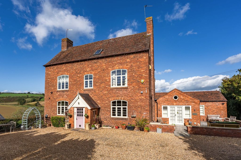 Property photo 1 of 69