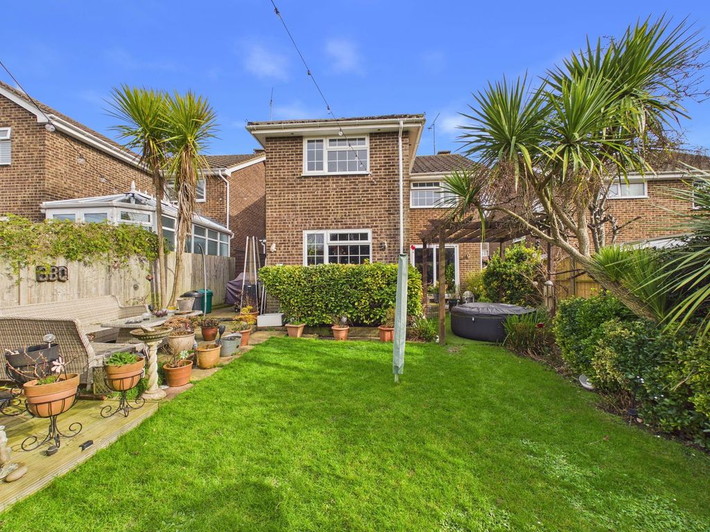 Property photo 3 of 21