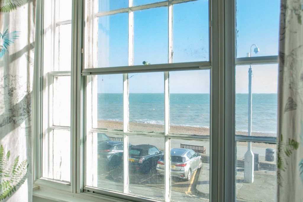 Property photo 3 of 22 Picture 3