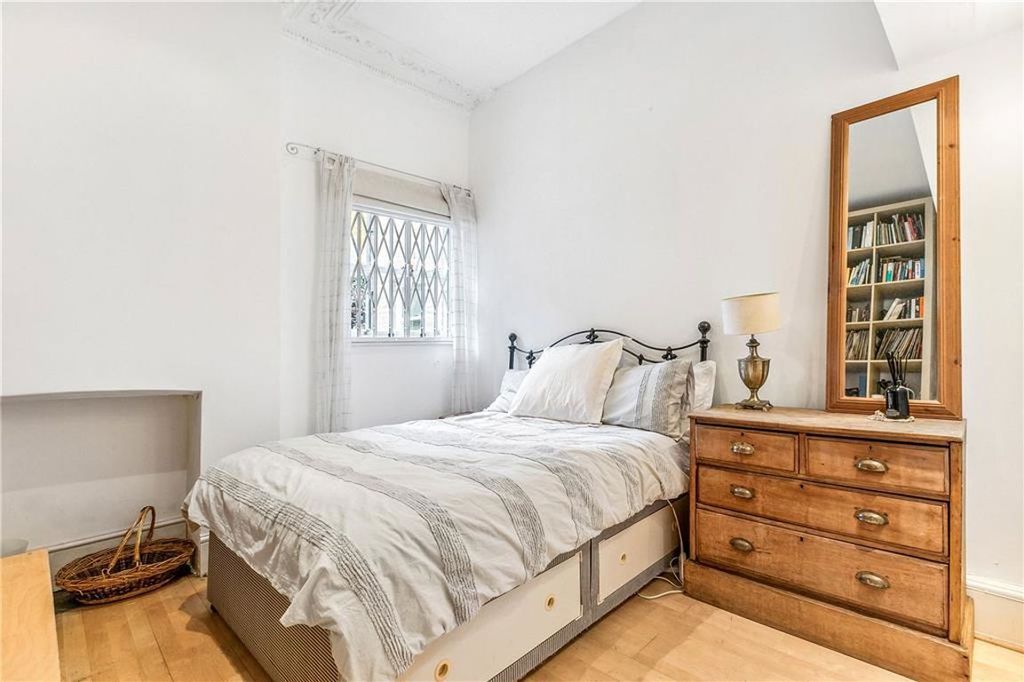 Property photo 2 of 6