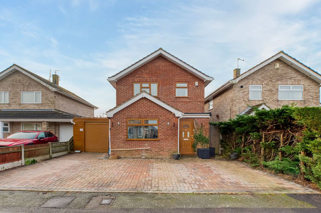 Property photo 1 of 21