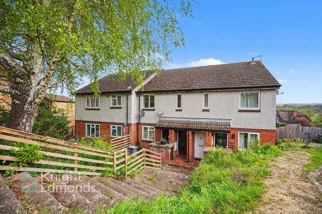 Property photo 1 of 7 Front