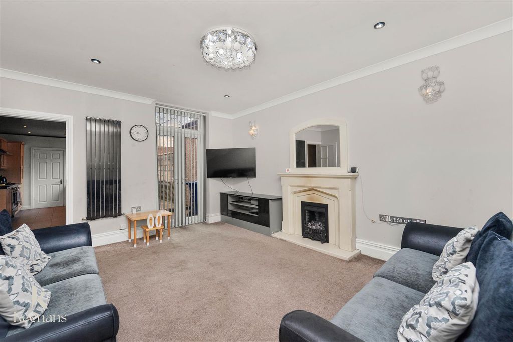 Property photo 3 of 39 3.Jpg