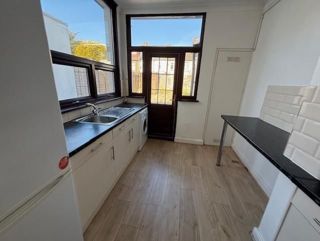 Property photo 3 of 13 11.Jpg