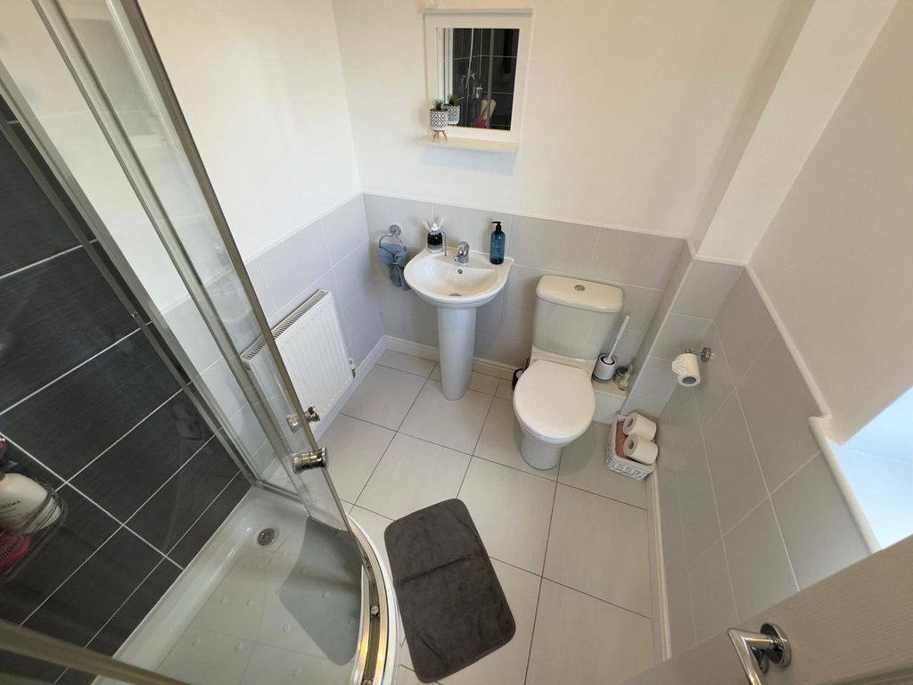 Additional image 10 of 5 bed detached house to rentGlendale, Lawley Village, Telford, Shropshire TF4