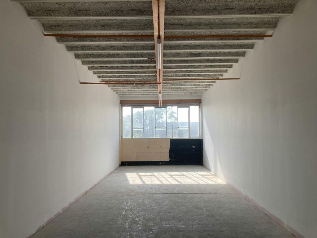 Property photo 3 of 7 Unit 5