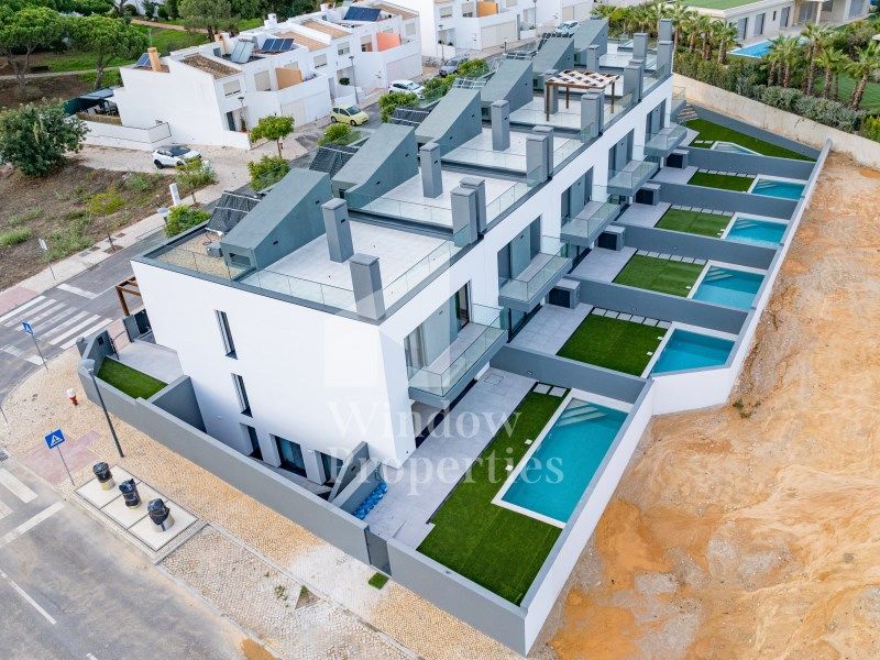 Property photo 3 of 50