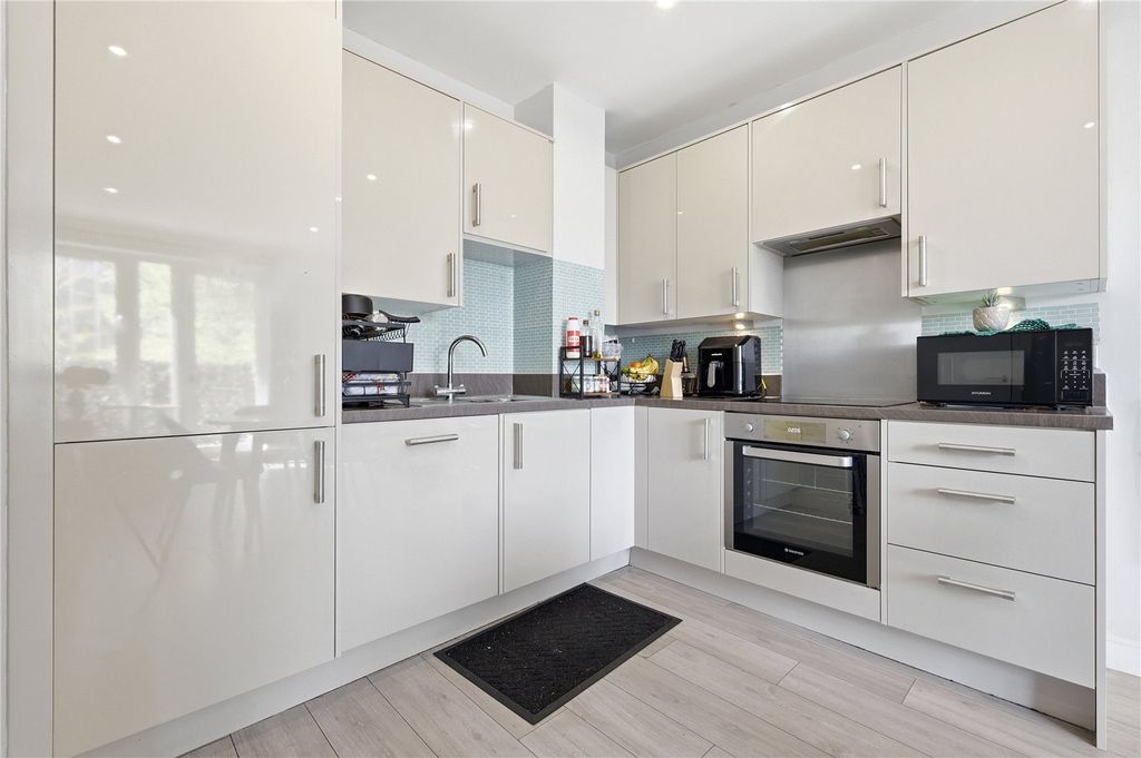 Property photo 3 of 14 Picture No. 13